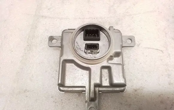 Audi A4 S4 B8 8K Headlight ballast module Xenon 8K0941597E W003T22071