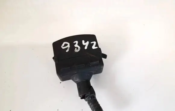 Sensor