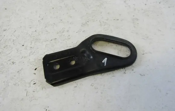 Opel Astra H Radiator mount bracket 13153540
