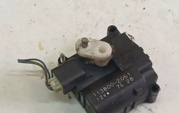 Mitsubishi Grandis Air flap motor/actuator 1138002051