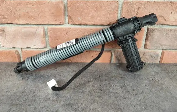 BMW 7 G70 Tailgate strut 9466987 20440115800143 452237
