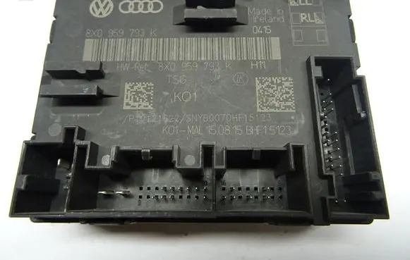 Audi A1 Door control unit/module 8X0959793K