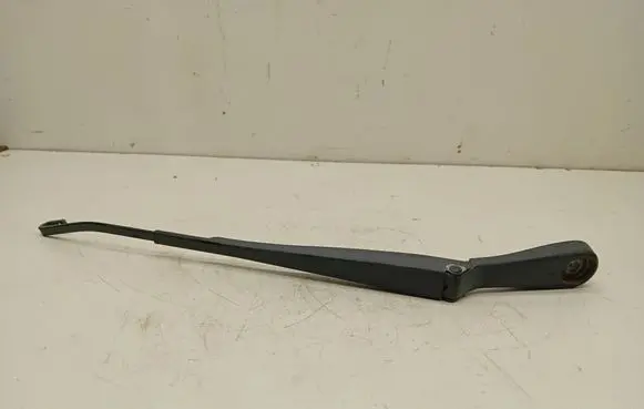 Jeep Cherokee III KJ Front wiper blade arm 24026512