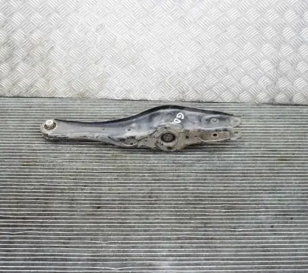 Volkswagen PASSAT B8 Rear upper control arm/wishbone 3Q0505311C