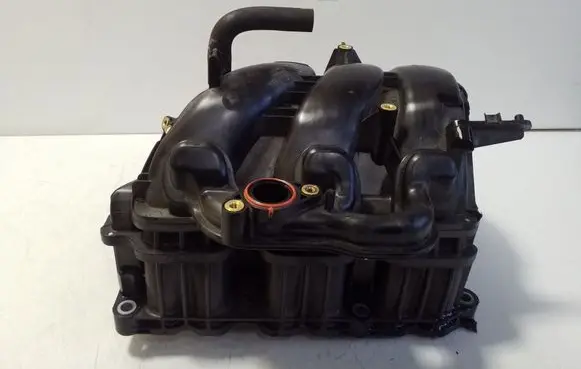 Toyota Yaris Cross Intake manifold 17101F3040