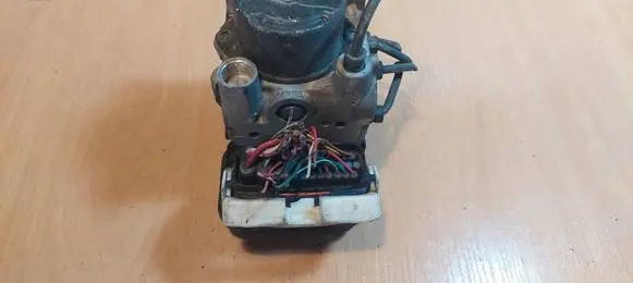 Toyota RAV 4 (XA10) ABS Pump 44510-42100 89541-42080