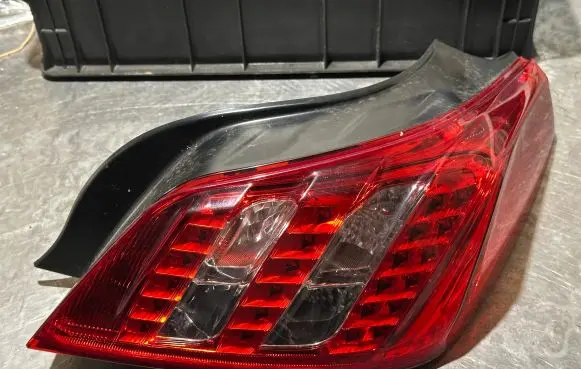 Peugeot 508 Rear/tail lights 9686293680
