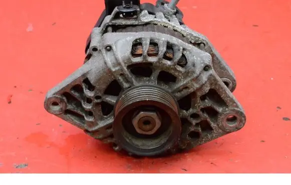 KIA Ceed Generator/alternator 373002B101