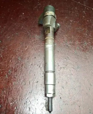 Fuel injector