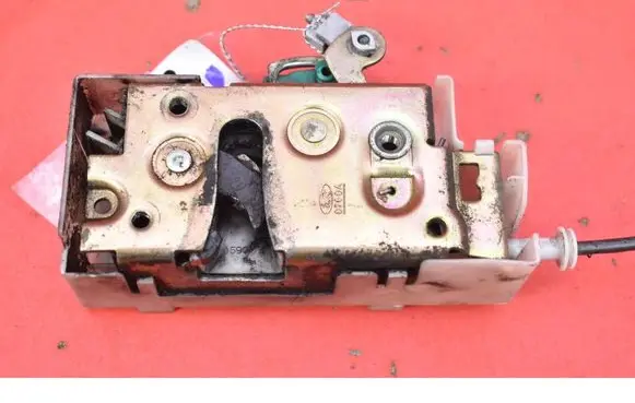 Ford Ka Front door lock