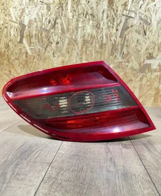 Mercedes-Benz C W204 Rear/tail lights 2048202964