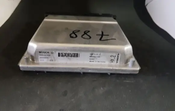 Volvo S60 Engine control unit/module 08675155A