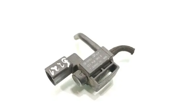 Audi A3 S3 8P Vacuum valve 037906283C