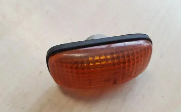 Nissan Primera Front fender indicator light 261602f000