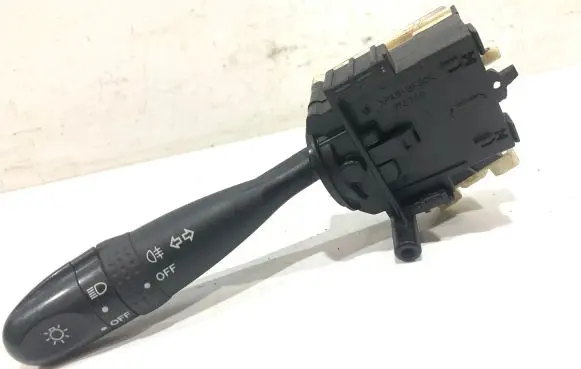 Suzuki Swift I Indicator stalk 173744