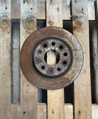 Volkswagen Golf V Front brake disc