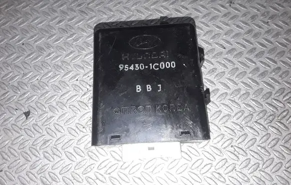 Hyundai Getz Seat heating relay 954301C000
