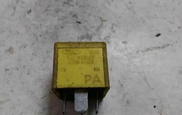 Ford Focus Other relay 93BG14N089