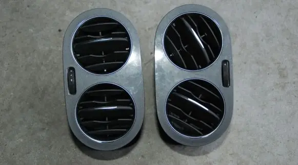 Volkswagen Tiguan Cabin air duct channel 140KM