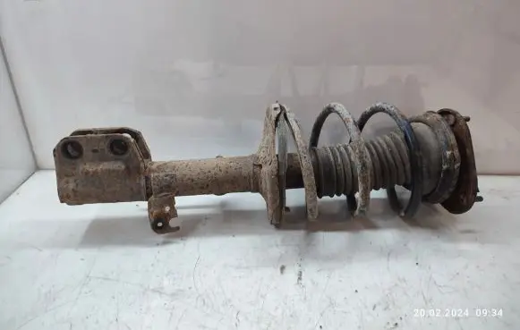 Toyota Avensis T250 Front shock absorber with coil spring