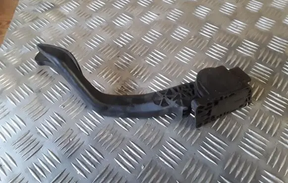 Peugeot 308 Accelerator throttle pedal 0280755130 9683001480