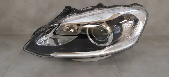 Volvo XC60 Headlight/headlamp 31395896 89907801 240513
