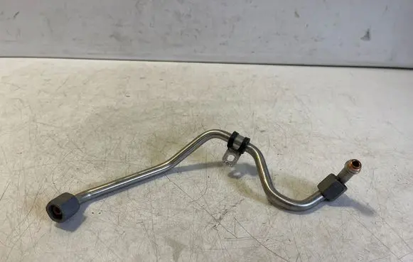 Audi Q3 F3 Fuel line pipe 05E130241A