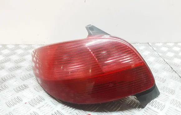 Peugeot 206 Rear/tail lights 09240049