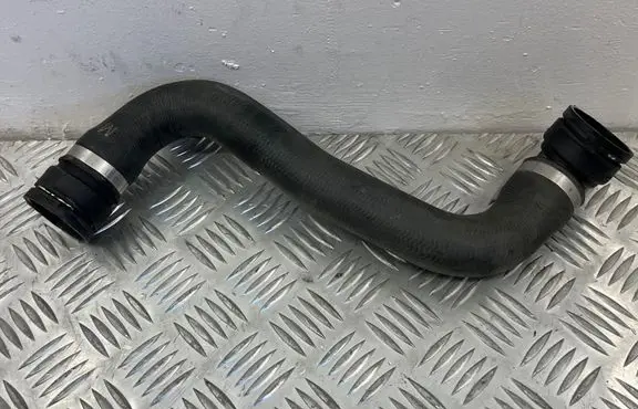 BMW 5 E60 E61 Engine coolant pipe/hose 7799748