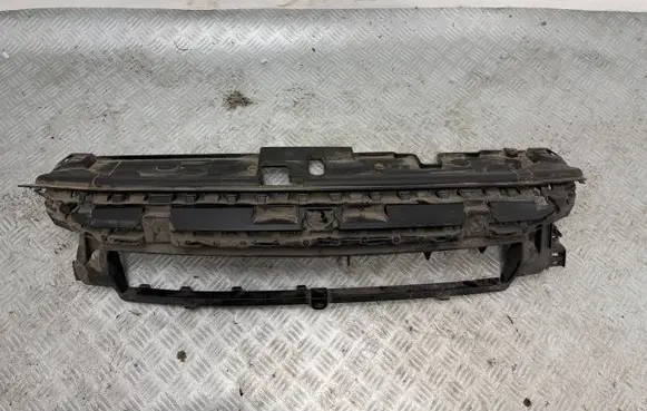 Peugeot 208 II Front bumper mounting bracket 99915239