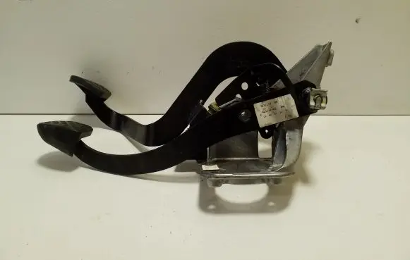 BMW X3 E83 Pedal assembly 35113414589 3414589