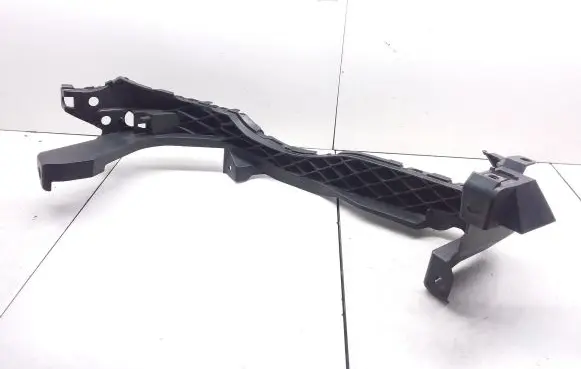 Subaru Legacy Front bumper mounting bracket