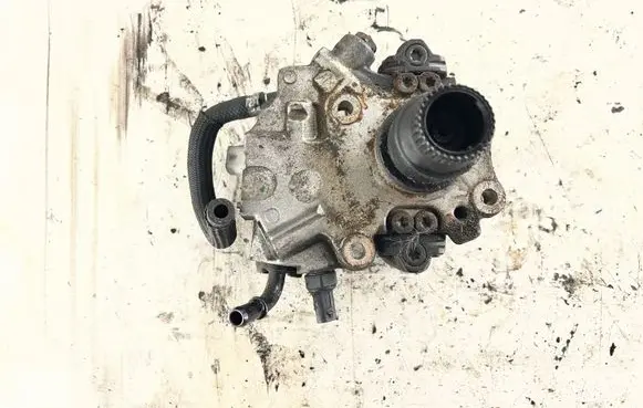 Mercedes-Benz A W176 Fuel injection high pressure pump A6510701201 0397200HF