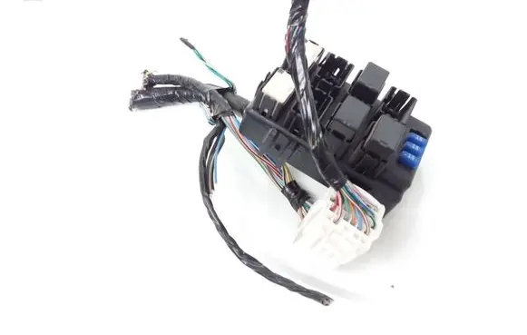 Subaru Forester SH Fuse module LB800103B 1567001020