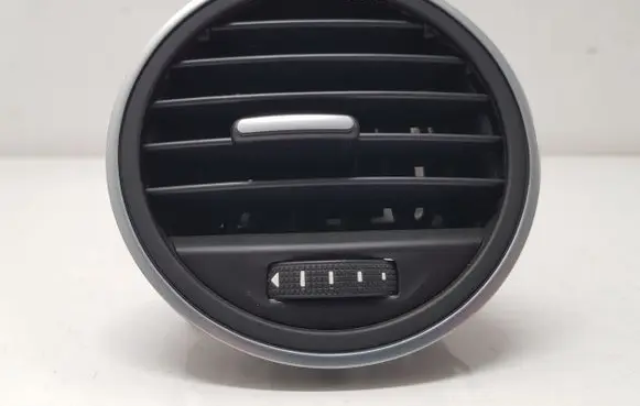 Volkswagen Beetle A5 Dashboard side air vent grill/cover trim