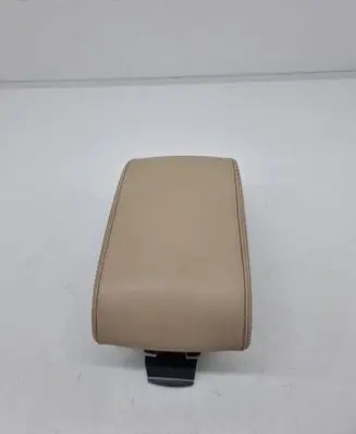 Volvo S90, V90 Armrest 