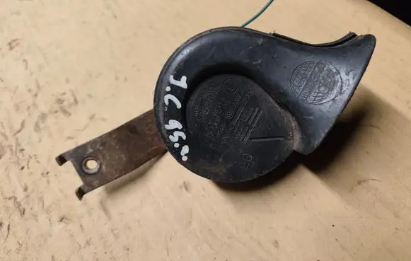 Jeep Cherokee XJ Horn signal 0020040