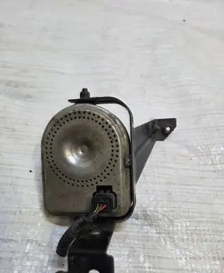 Ford Kuga II Horn signal AV6N-19G229-AE