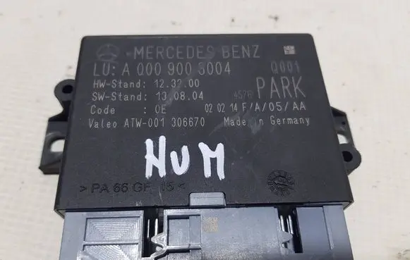 Mercedes-Benz E W212 Parking PDC control unit/module 0009008004FFV A0009008004