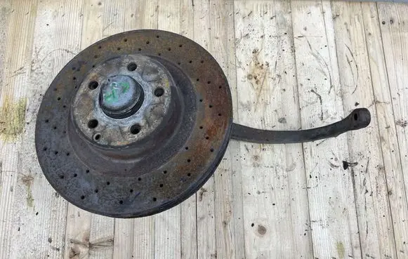 Mercedes-Benz CL C215 Front wheel hub spindle knuckle