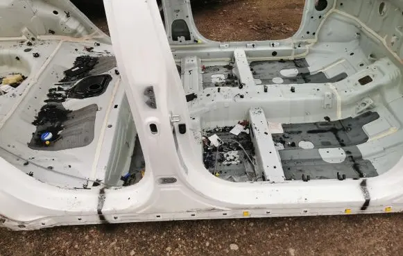 KIA Stonic Pillar (middle) 