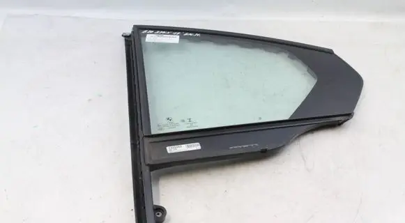 BMW 3 G20 G21 Rear vent window glass 7425083 51727425083