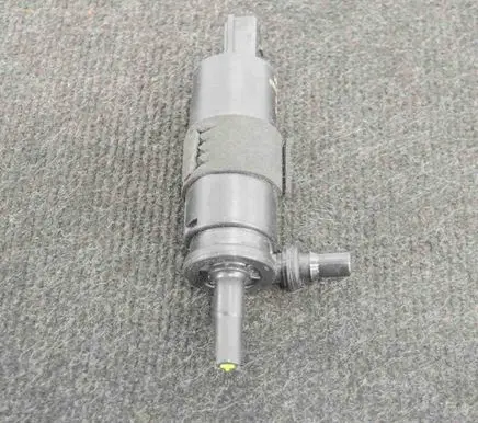 Audi A5 Windscreen/windshield washer pump 8W0955647