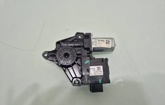 Alfa Romeo Giulia Rear door window regulator motor C59654102
