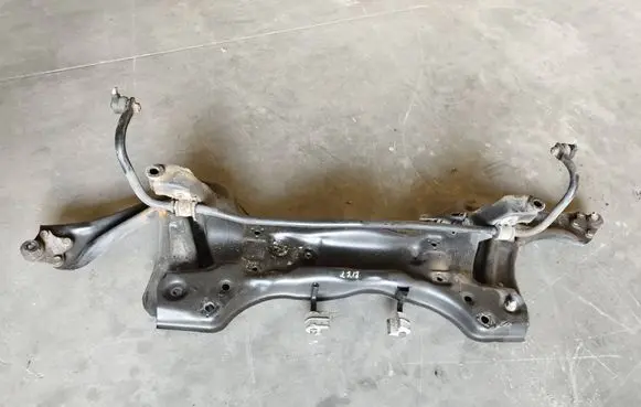 Volkswagen Polo V 6R Front subframe