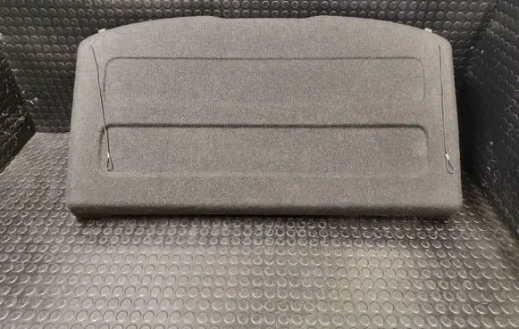 Parcel shelf