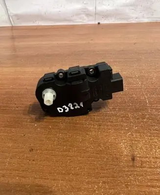 Mercedes-Benz R W251 Intake manifold valve actuator/motor 410475520 D3821