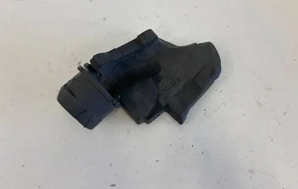Porsche Cayenne (92A) Air intake duct part 7P5129146G