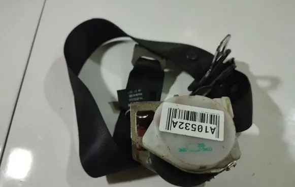 Opel Zafira A Rear seatbelt 13120732