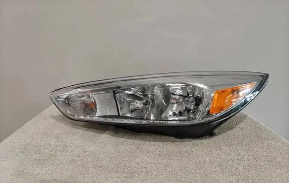 Ford Focus Headlight/headlamp F1EB13W030 F1EB13W030JG